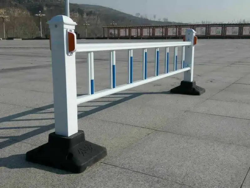 四川道路中间护栏